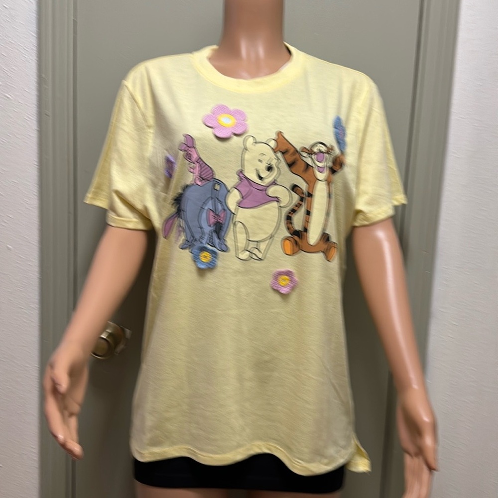 Disney Winnie the Pooh Ladies Crochet Character Tee  with Embellishment  New XL